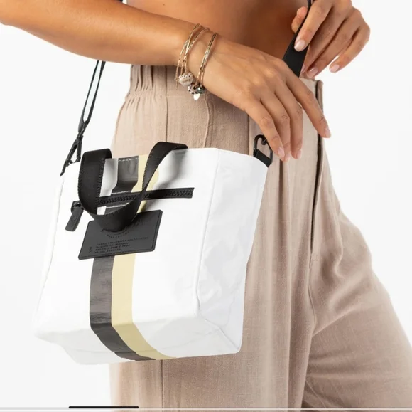 Aloha Collection Crossbody Le Voyageur - Picture 2 of 6